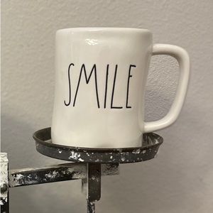 Rae Dunn mug SMILE